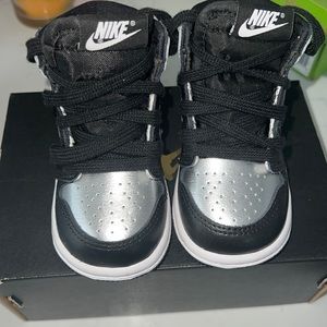 Jordan 1 high og Toddler size 4c